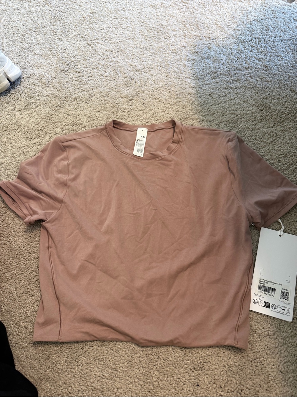 Lululemon Nuuk crewneck cropped t-shirt